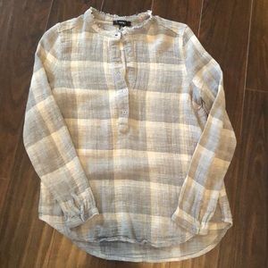 Long sleeve 1/2 button up